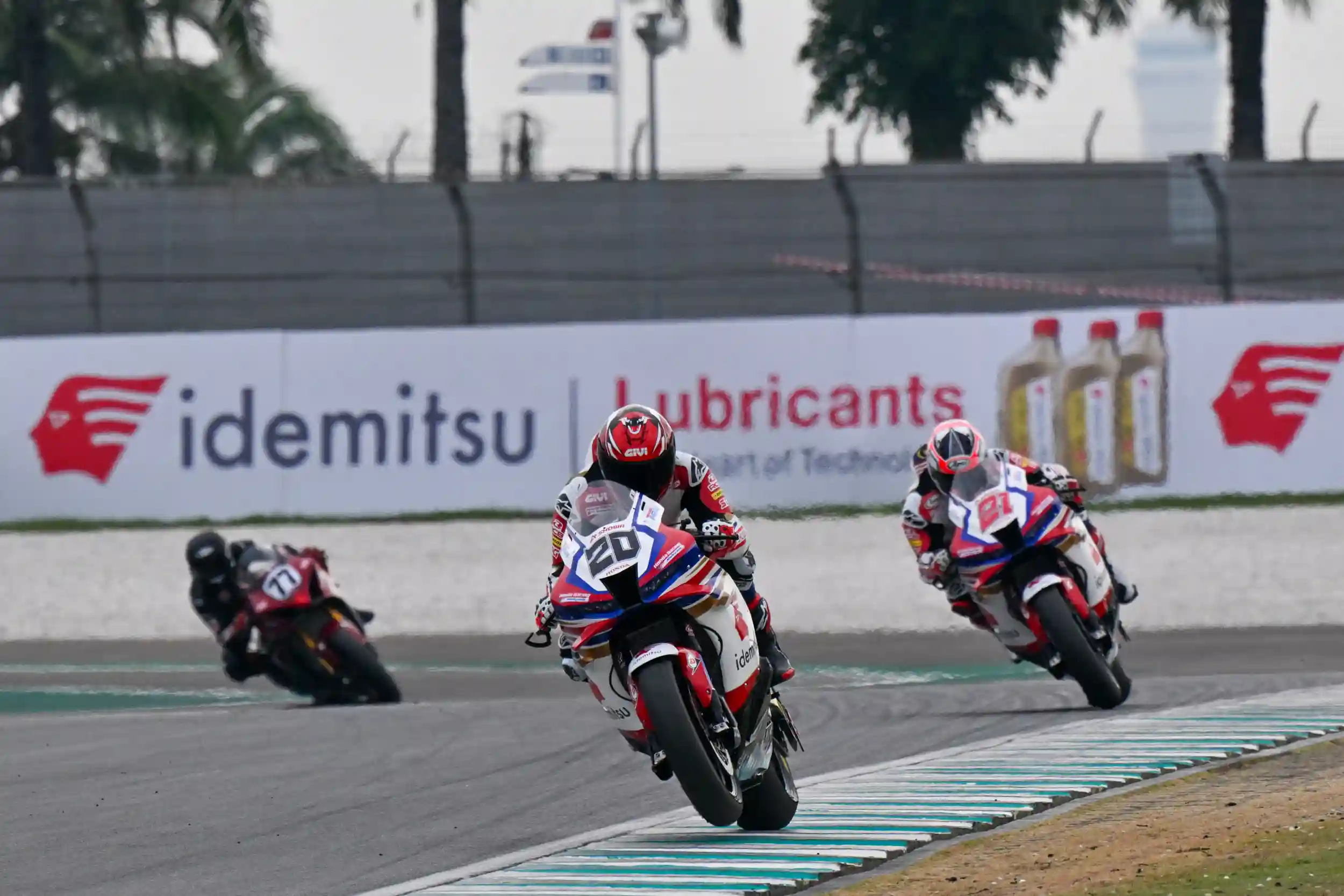 AZROY NAILED THE SWEET SPOT AT SEPANG