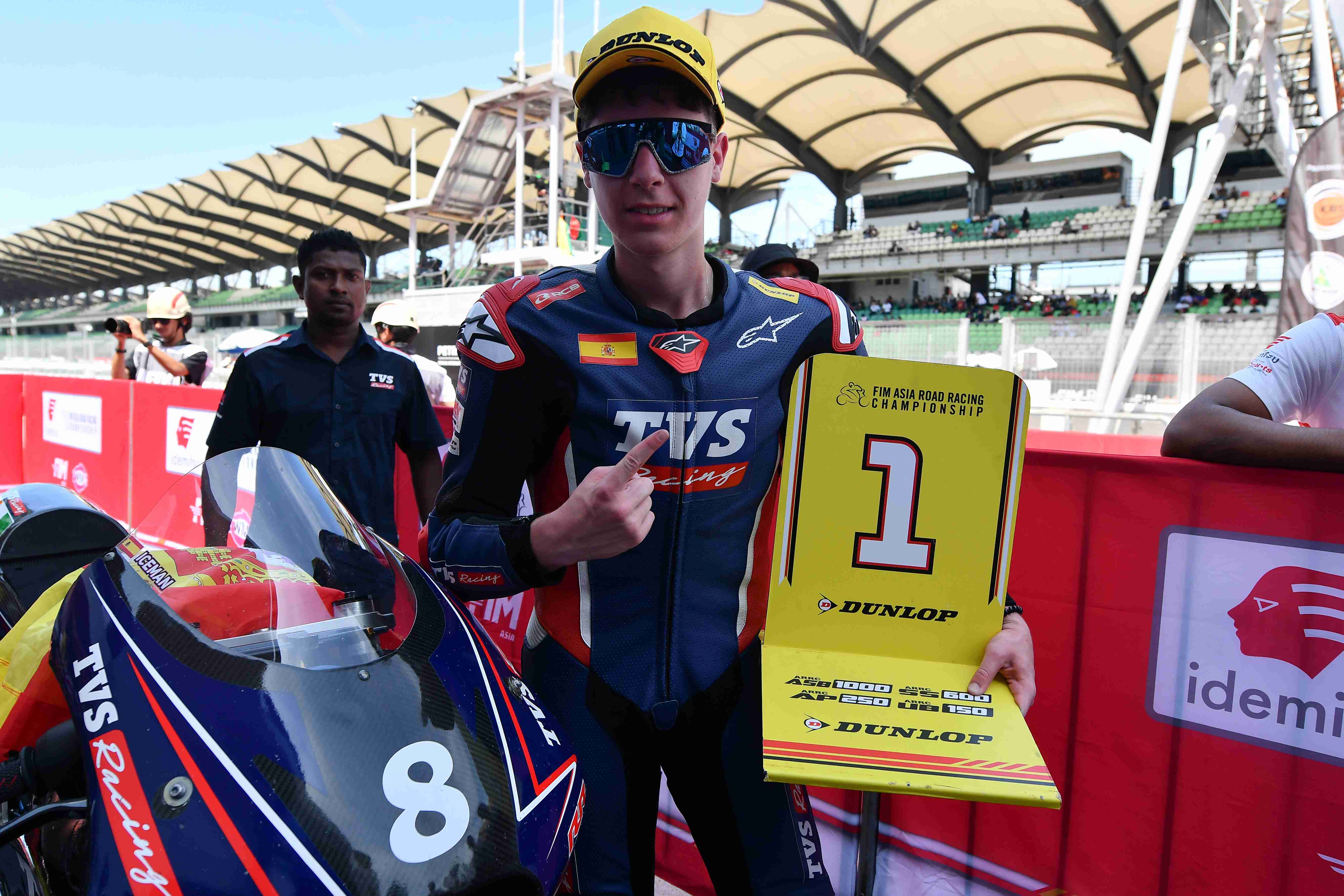 LUIS GEARS UP FOR MOTEGI