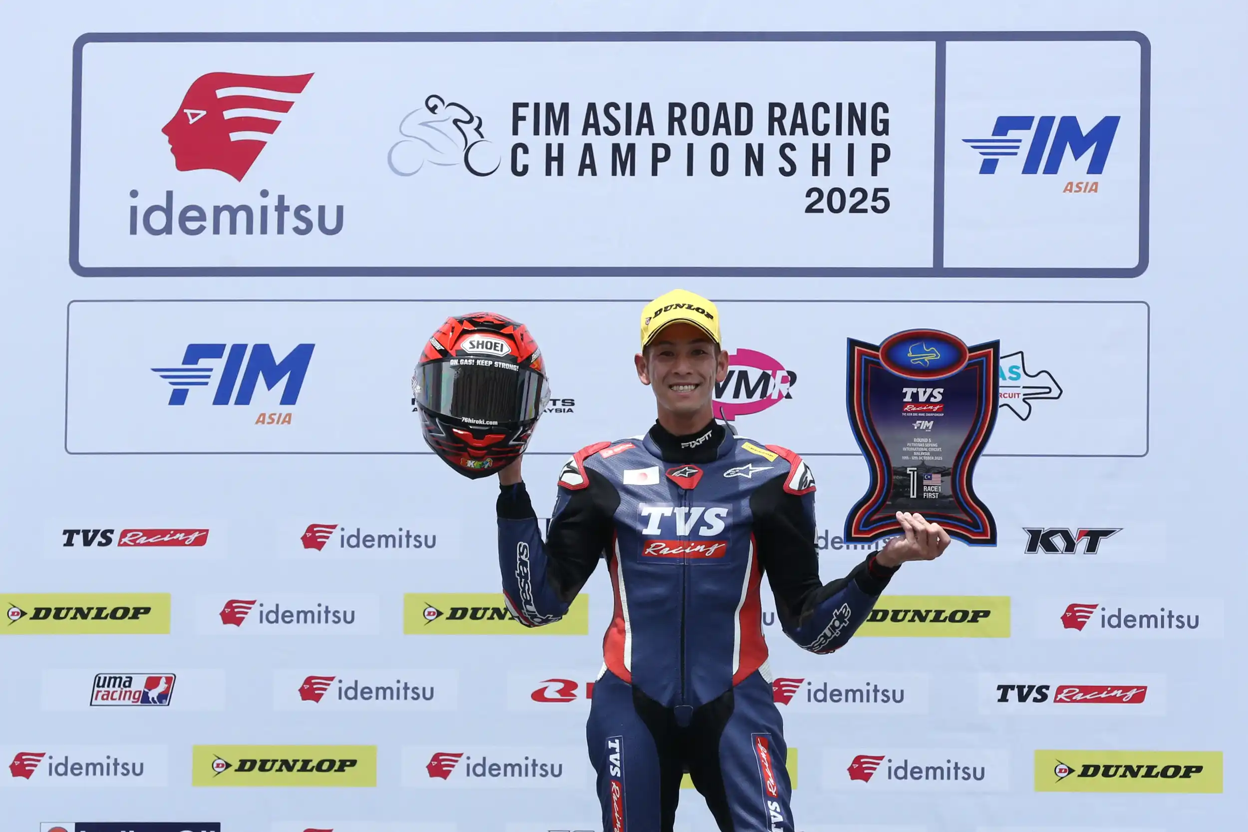 HIROKI SNATCHED LAST-LAP VICTORY