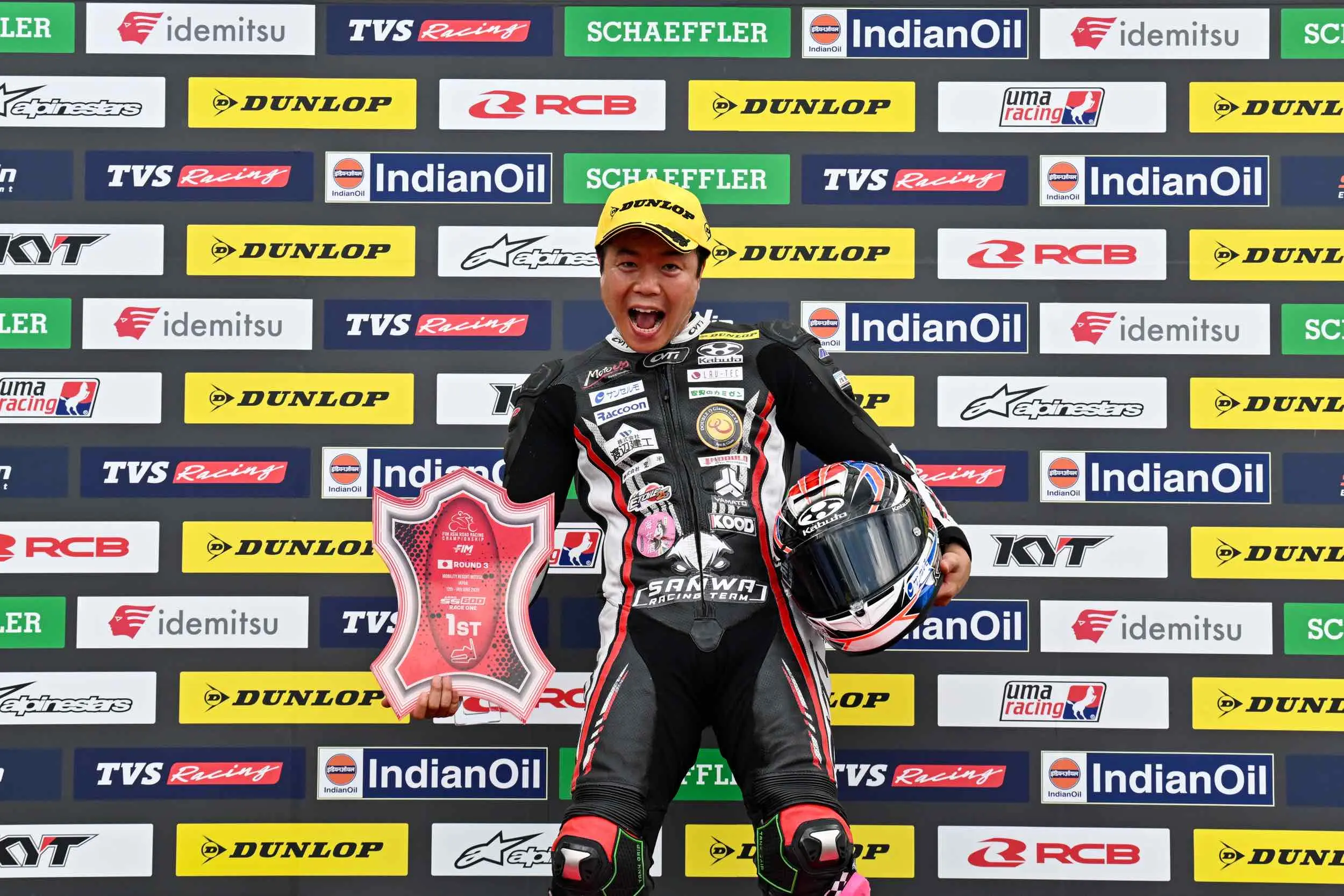 HIKARI DELIGHTED HOME CROWD IN MOTEGI