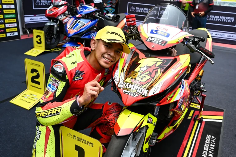 HUSNI DEFENDED CROWN EARLY